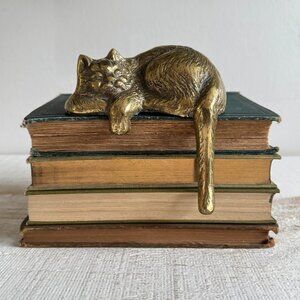 Vintage Brass Sleeping Cat Shelf Sitter Figurine - Brass Kitten Shelf Sitter